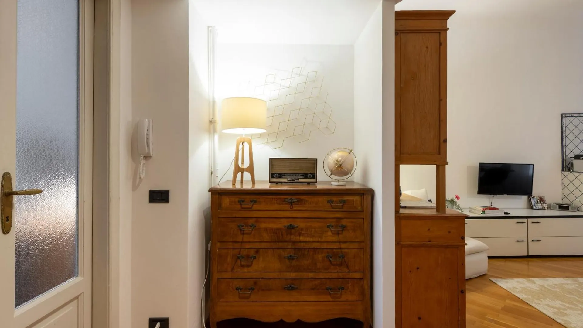 Lippi - 7Sundays Apartment Milan Italy